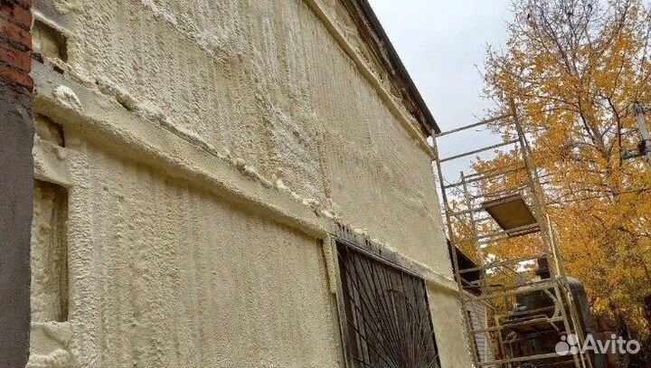 Утепление дома пенополиуретаном. Напыление ППУ
