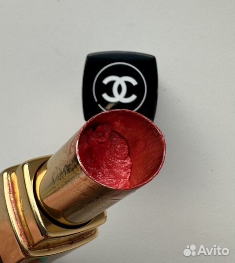 Chanel помада блеск 44 sari d'eau