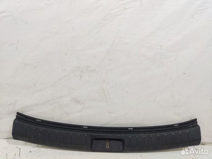 Накладка замка багажника Hyundai Santa Fe 3 2012