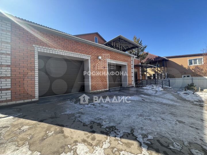 Дом 554,1 м² на участке 12,6 сот.