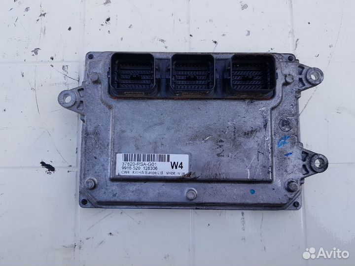 Блок управления двигателем Honda Civic 2010 5D 1.8