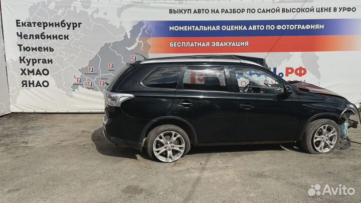 Кожух замка капота Mitsubishi Outlander (GF) 7450A753