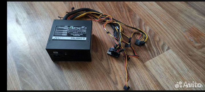 Блок питания Chieftec 600w