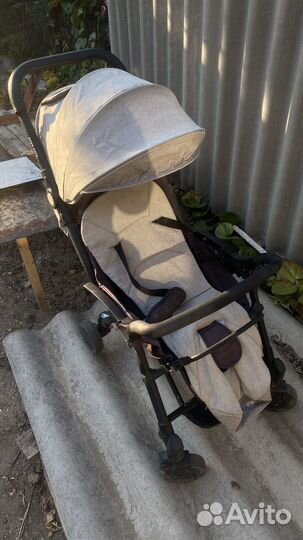 Прогулочная коляска yoya