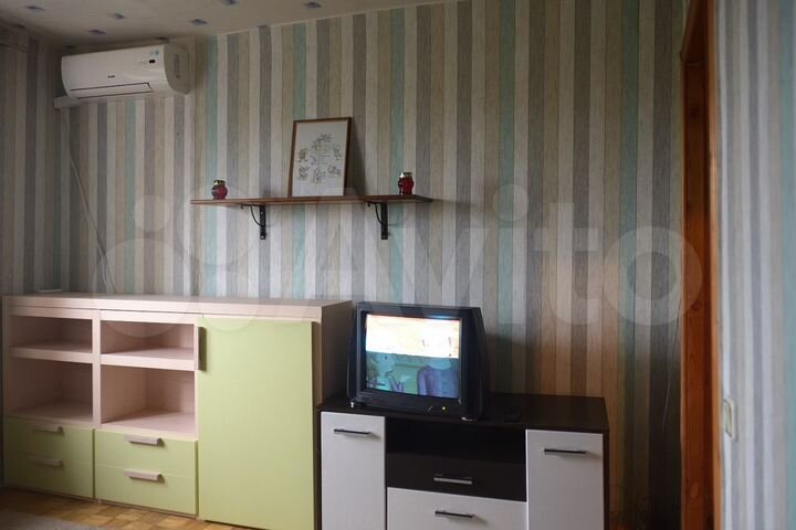 1-к. квартира, 32 м², 8/9 эт.