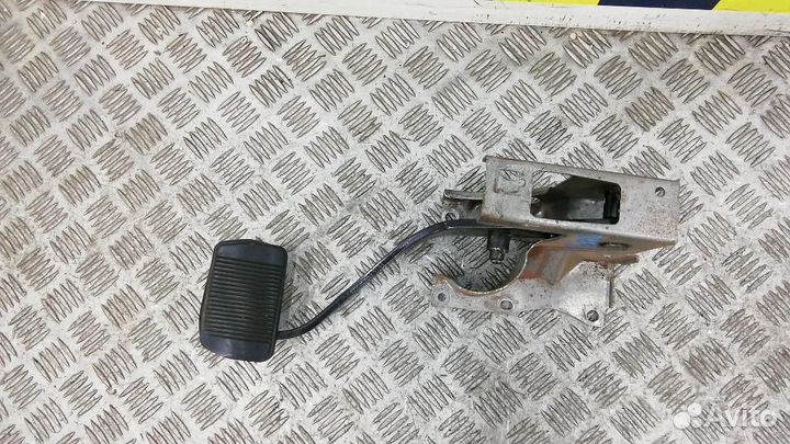 Педаль тормоза Dodge Journey