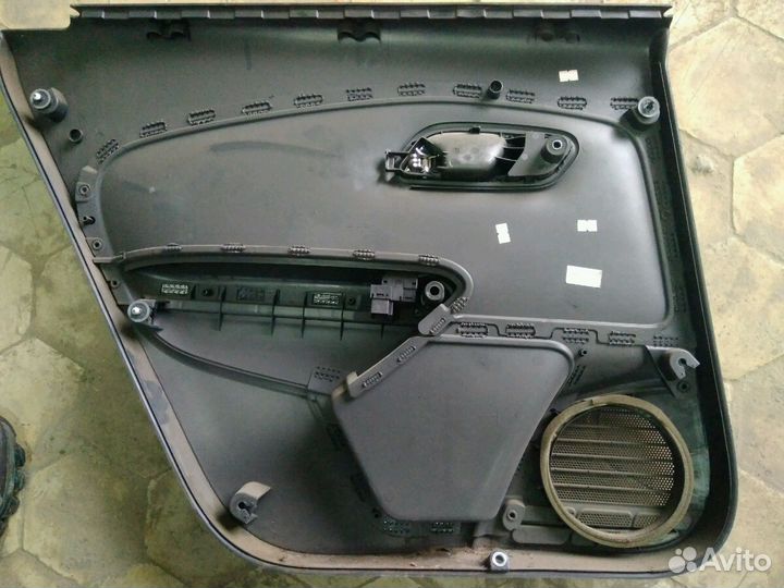 Обшивка двери карта двери поло седан