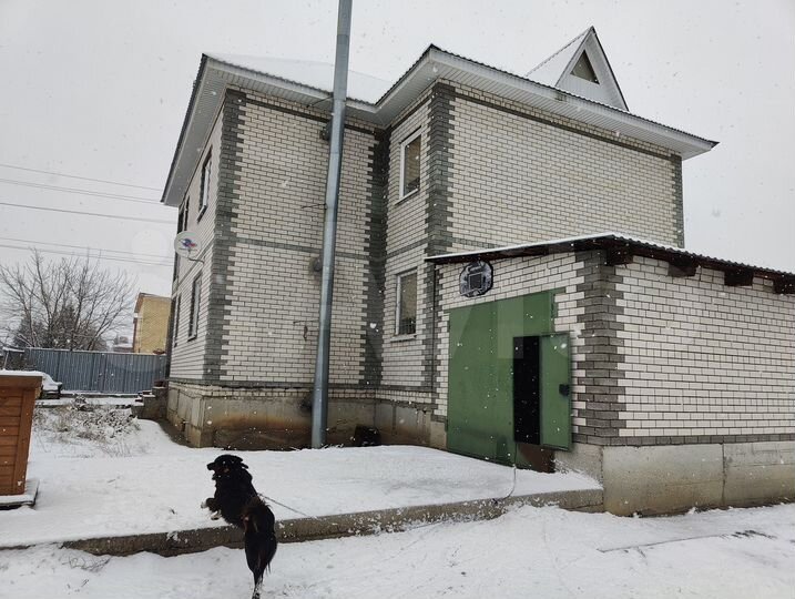 Коттедж 242 м² на участке 8,5 сот.