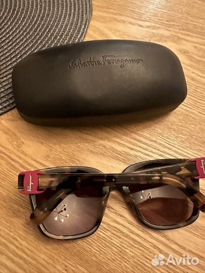 Salvatore ferragamo очки