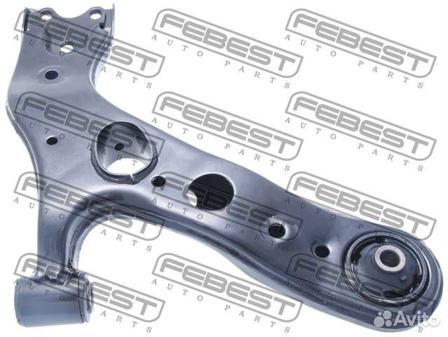 Рычаг левый toyota RAV4 III 05