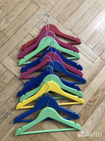Вешалки плечики детские деревянные
