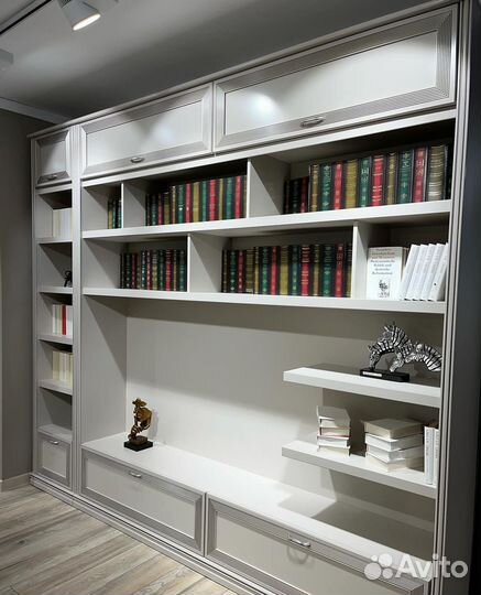 Книжный шкаф с подсветкой на заказ