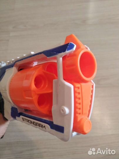 Пистолет Nerf
