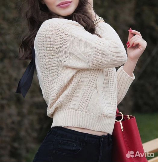 Свитер женский