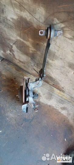 Ступица задняя левая mazda atenza