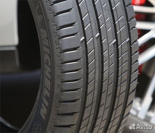 Michelin Latitude Sport 3 315/35 R20 и 275/40 R20 106Y