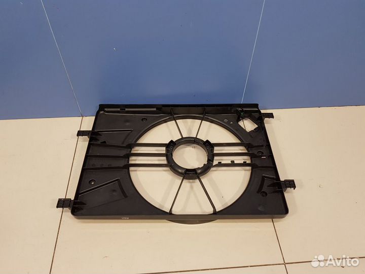 Диффузор радиатора Opel Insignia 2008-2017