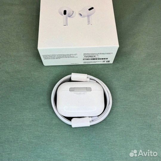 AirPods Pro 2: Звук, который захватывает