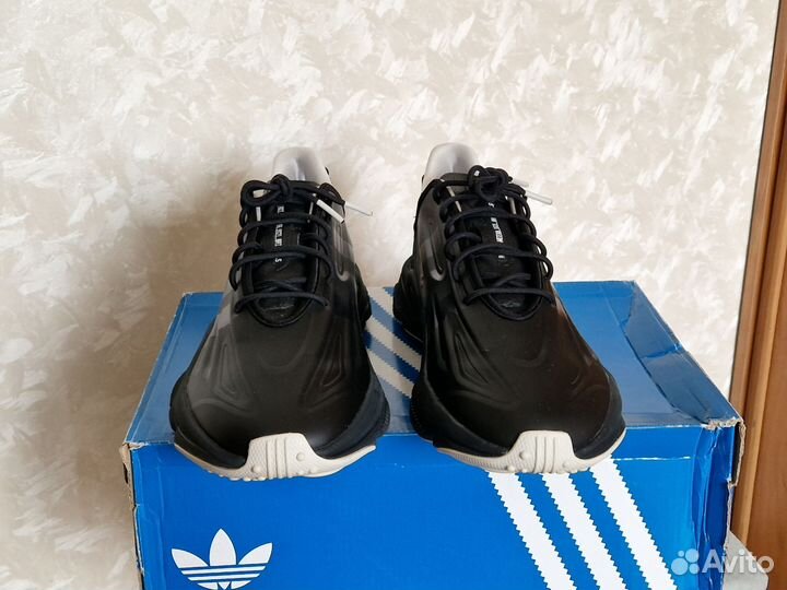 Кроссовки Adidas Ozweego Celox 10US