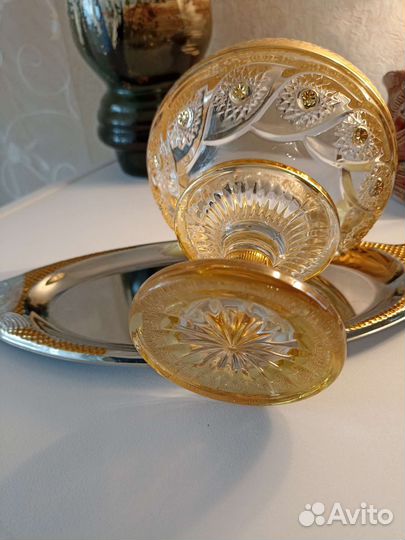 Ваза богемия золотистого цвета