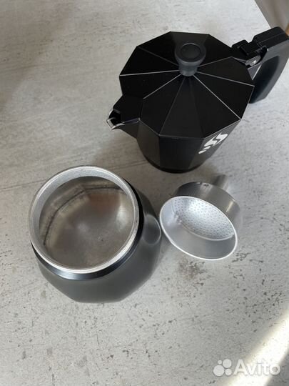 Гейзерная кофеварка Molti