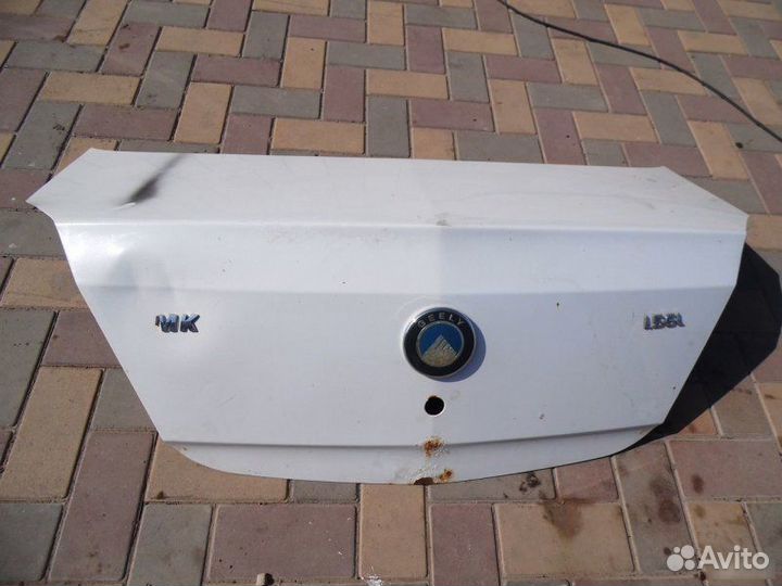 Крышка багажника Geely Mk 2010