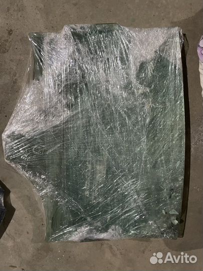 Продаю заводские стекло на форд мондео