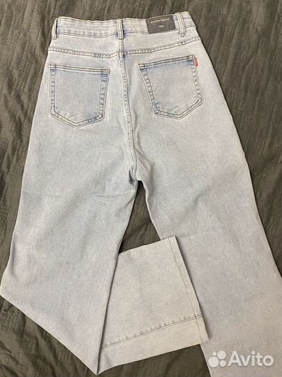 Джинсы женские