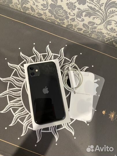 iPhone 11, 64 ГБ