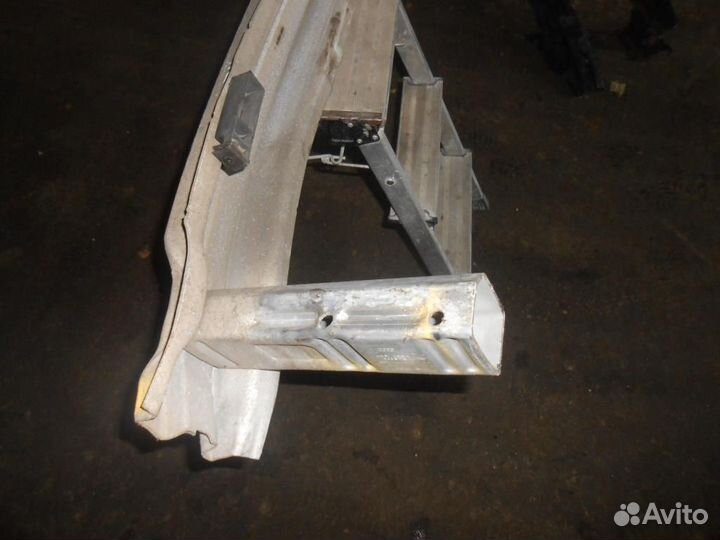 Усилитель заднего бампера Audi A4/S4