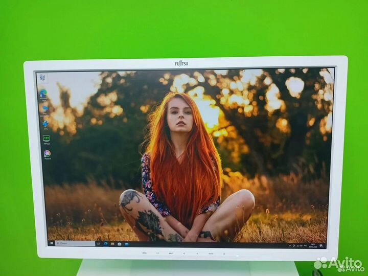 Монитор Fujitsu B24W-7