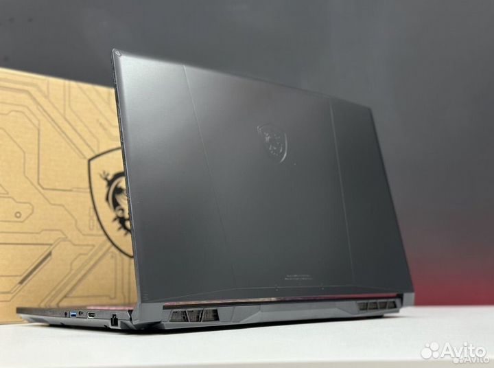 MSI Katana 17.3