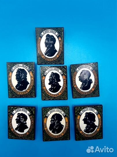 Коллекция значков Знаменитых людей. Цену уточняйте