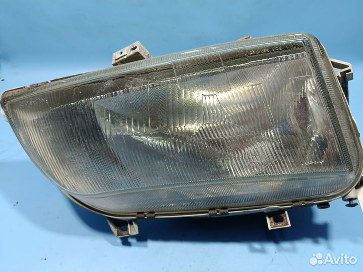 Фара правая для Volkswagen Sharan 1995-2000