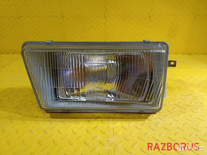 Фара левая Toyota Town Ace R20 1982-1985 Новая
