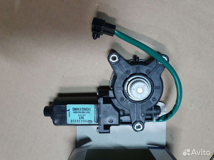 Моторчик стеклоподъемника передний Lanos Chance