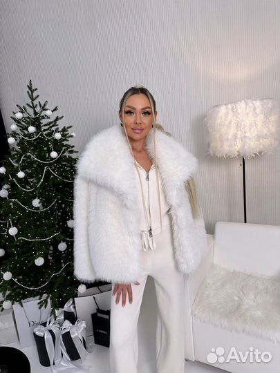 Шуба из эко меха белая
