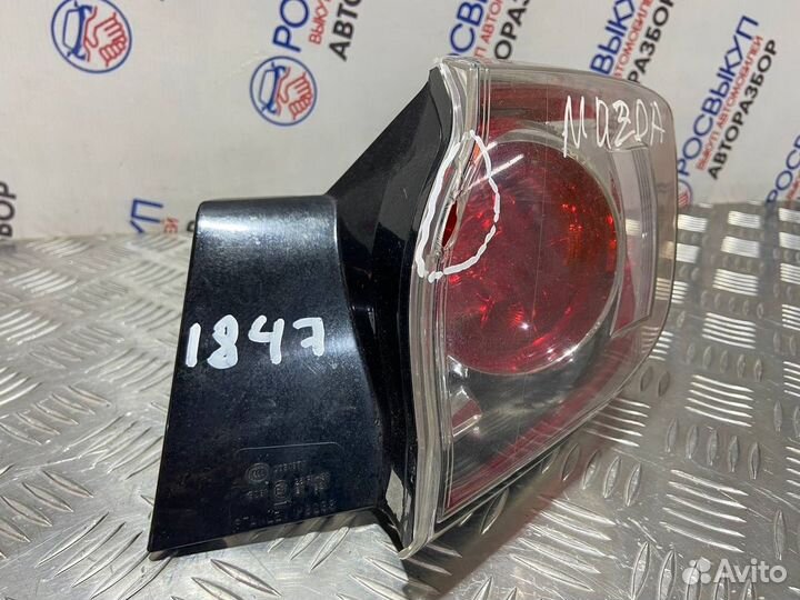 Фонарь правый Mazda 3 BL