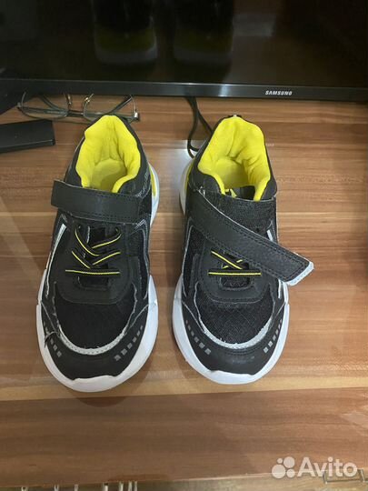 Кроссовки на мальчика