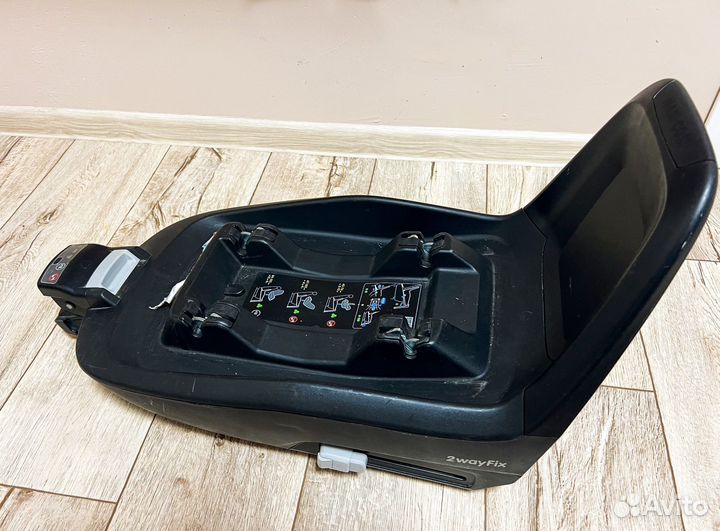 Автолюлька maxi cosi с базой isofix