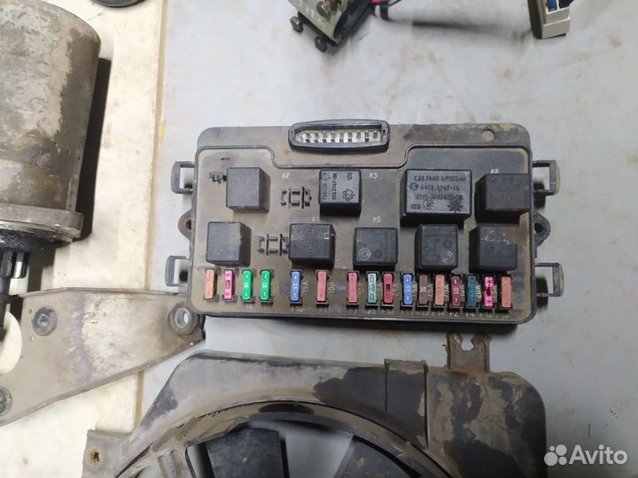 Монтажный блок ваз 2114