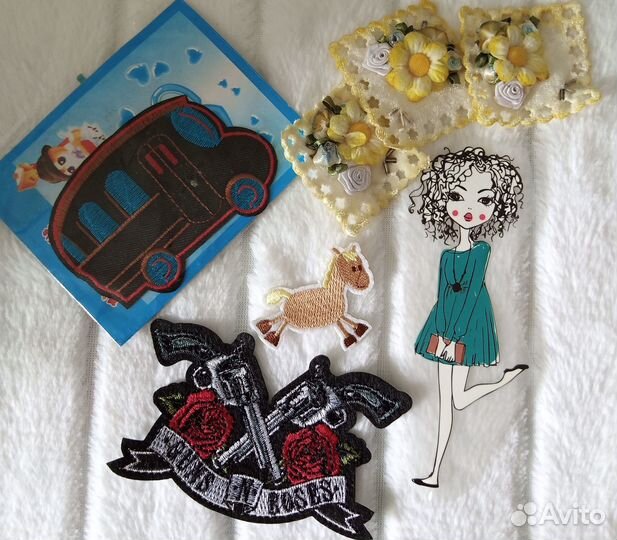 Декоративные наклейки и нашивки