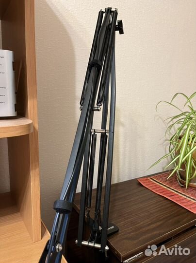 Микрофонная стойка Ultimate Support JS-BCM-50