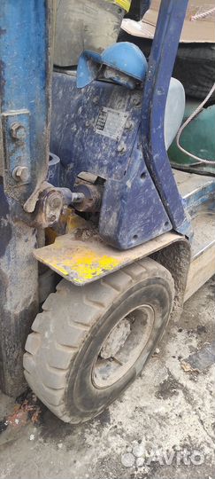 Вилочный погрузчик Komatsu FD15D-15, 2004