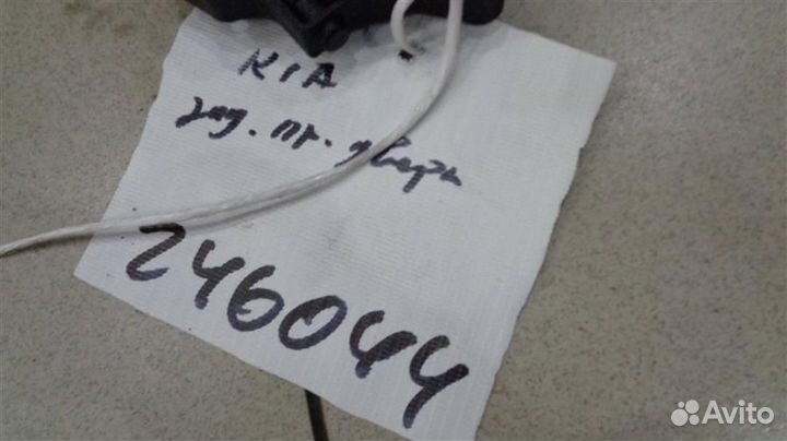 Моторчик стеклоподъемника задний правый Kia Ceed