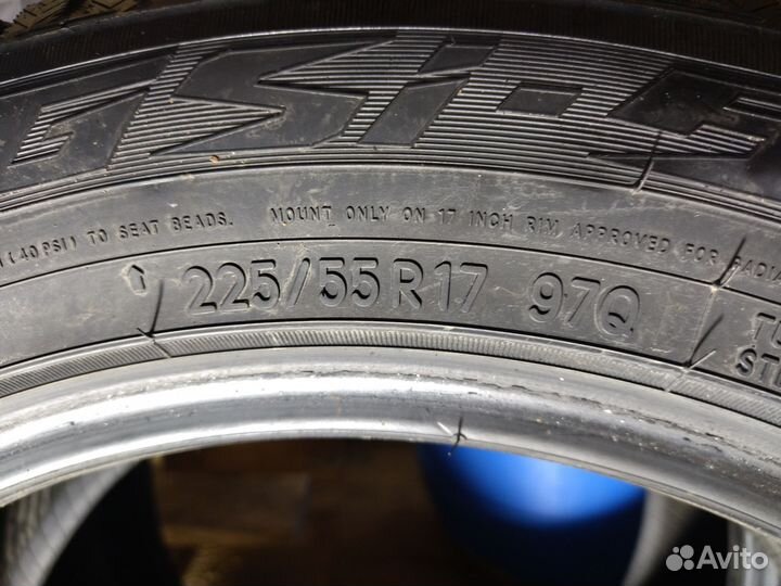Toyo Observe GSi-5 225/55 R17 97