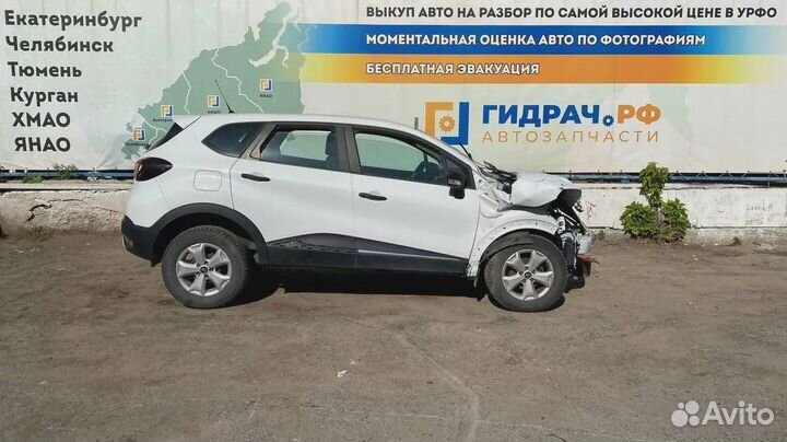 Обшивка двери задней правой Renault Kaptur 829A051