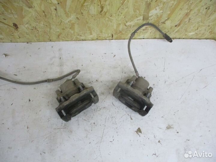 Суппорт передний Форд Фьюжн 2008