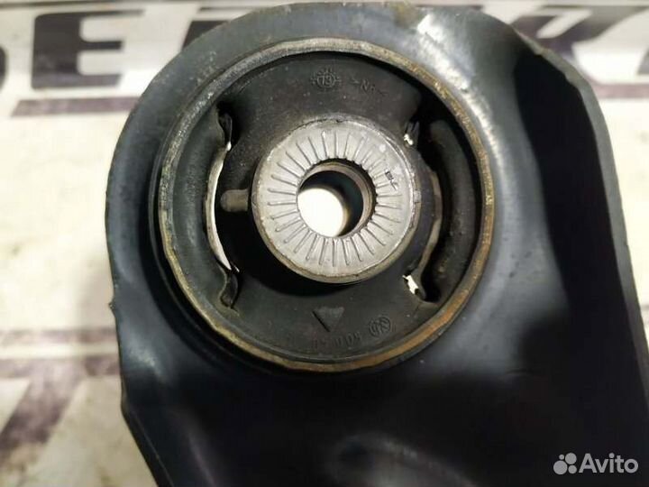 Рычаг передний правый Audi A3 8V 1.8 cjsb 2013