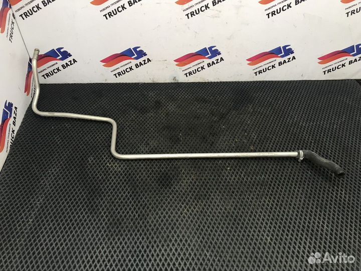 81619600739 Трубка отопителя